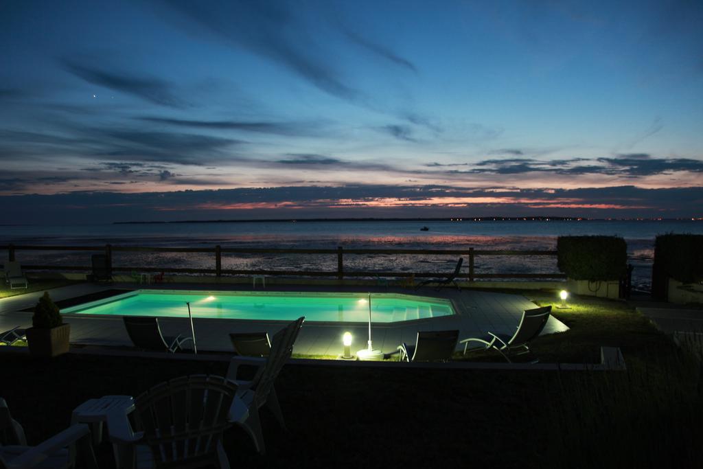 Beach Hotel - Le Grand Chalet Ronce-les-Bains Eksteriør billede