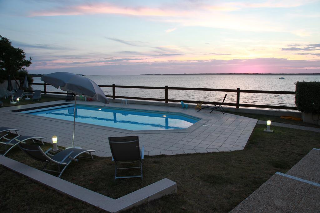 Beach Hotel - Le Grand Chalet Ronce-les-Bains Eksteriør billede